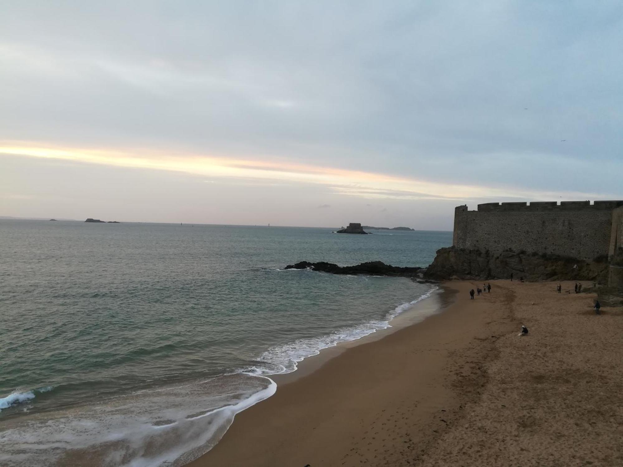 Chambres D'Hotes Le Petit Angle Saint-Broladre Εξωτερικό φωτογραφία